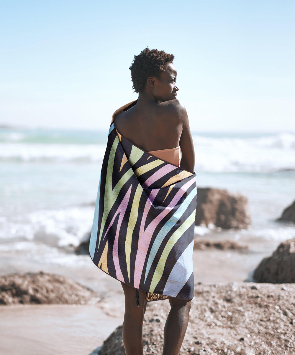 Hot Stripes - Pastel-Beach-Towel